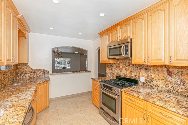 Detail Gallery Image 19 of 43 For 7007 Cantaloupe Ave, Van Nuys,  CA 91405 - 3 Beds | 2 Baths