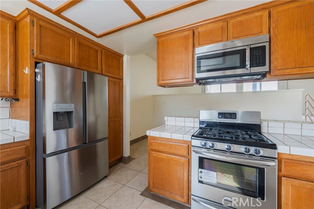 Detail Gallery Image 10 of 42 For 6146 Pacific Coast, Redondo Beach,  CA 90505 - 2 Beds | 3 Baths