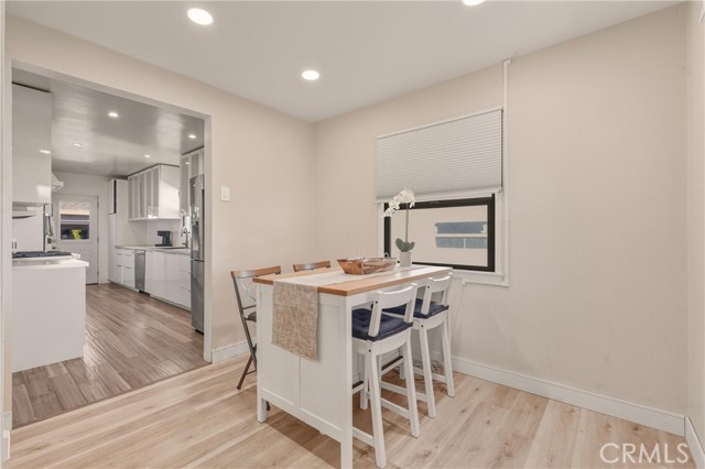 Detail Gallery Image 7 of 23 For 4417 Mcnab Ave, Lakewood,  CA 90713 - 3 Beds | 2/1 Baths