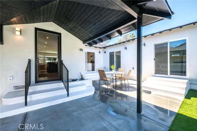 Detail Gallery Image 28 of 36 For 22919 Leonora Dr, Woodland Hills,  CA 91367 - 4 Beds | 2 Baths