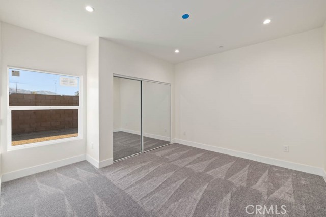 36733 42nd E Street, Palmdale CA: https://media.crmls.org/medias/27a28dd8-8018-4a5c-8b1d-f976af9574cf.jpg