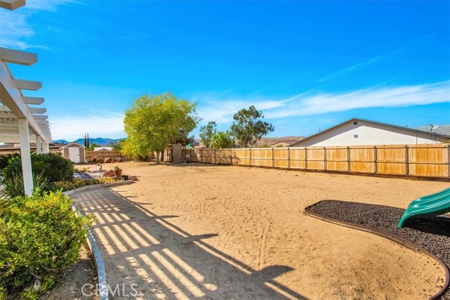 Detail Gallery Image 36 of 57 For 58943 Natoma Trl, Yucca Valley,  CA 92284 - 4 Beds | 2 Baths