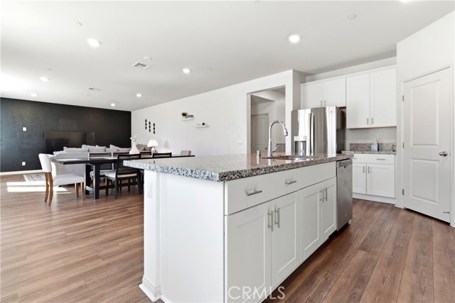 Image 17 of 50 For 15594 Raptor