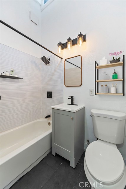 Detail Gallery Image 9 of 13 For 2626 E Anaheim, Long Beach,  CA 90804 - – Beds | – Baths