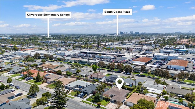 2924 Royal Palm Drive, Costa Mesa CA: https://media.crmls.org/medias/27a4221f-06b8-4cf7-bd97-5d543a8e88fa.jpg