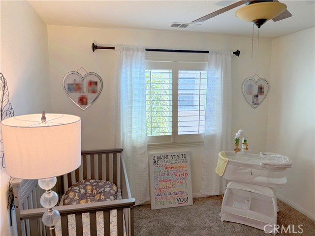 15767 Buck Point Lane, Fontana CA: https://media.crmls.org/medias/27a4332a-1e33-4dac-9a2a-c04695c85d72.jpg