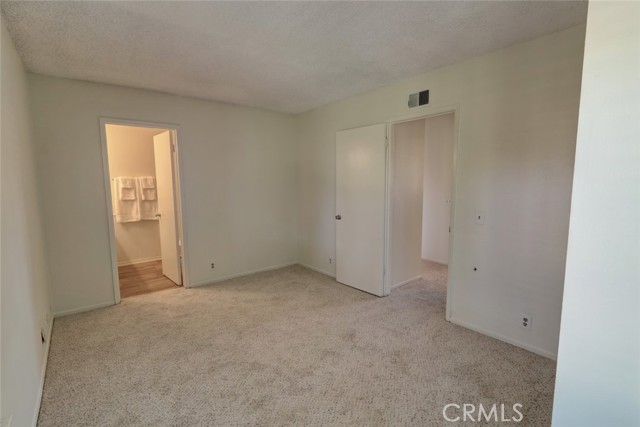 17077 Los Modelos Street, Fountain Valley CA: https://media.crmls.org/medias/27a4d4f3-27f8-431a-a69a-9275c4f5fe44.jpg