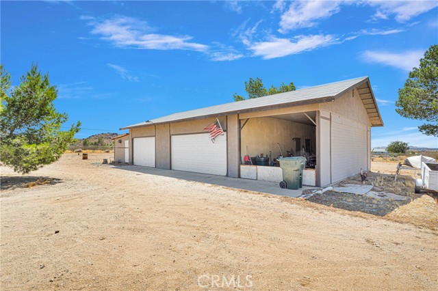 Detail Gallery Image 29 of 32 For 15181 Barbara Ln, Apple Valley,  CA 92307 - 4 Beds | 2 Baths