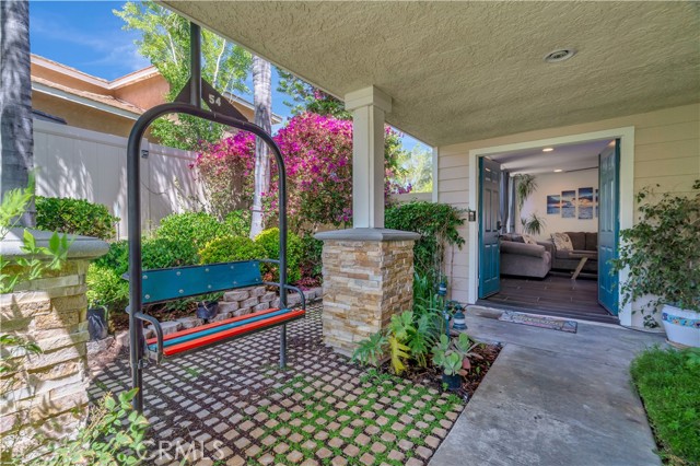 20009 Tanager Court, Canyon Country CA: https://media.crmls.org/medias/27a6a42a-ad37-4232-80db-17539b717410.jpg