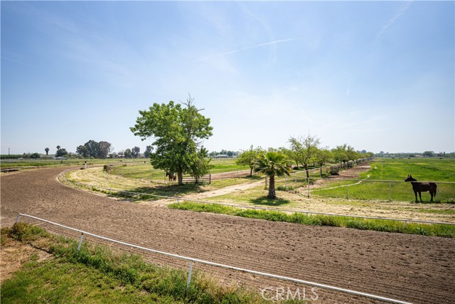 Detail Gallery Image 11 of 39 For 19312 Avenue 24, Chowchilla,  CA 93610 - 3 Beds | 2 Baths
