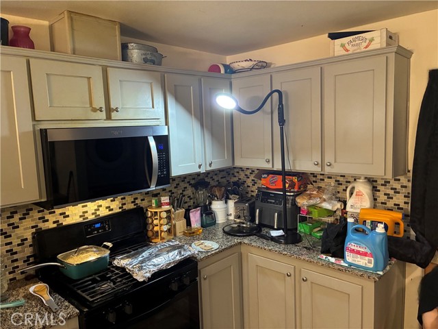 Detail Gallery Image 18 of 26 For 12700 Elliott Ave #425,  El Monte,  CA 91732 - 3 Beds | 2 Baths