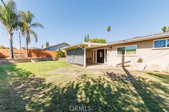 9549 Forbes Ave, Northridge CA: https://media.crmls.org/medias/27a7e01e-8e24-4c69-b1c6-7dff544f8368.jpg