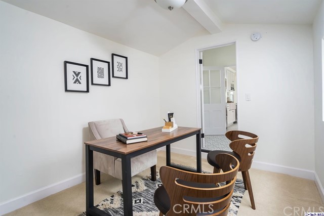 2 Bed Home for Sale in Toluca Lake, California
