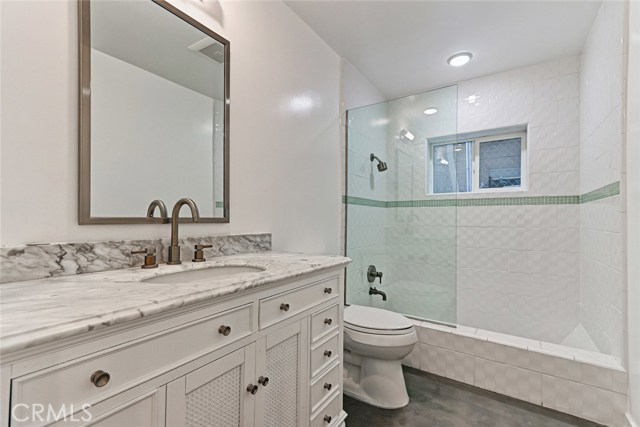 324 Bayview Drive, Hermosa Beach, California 90254, 3 Bedrooms Bedrooms, ,3 BathroomsBathrooms,Residential,Sold,Bayview,SB17236380