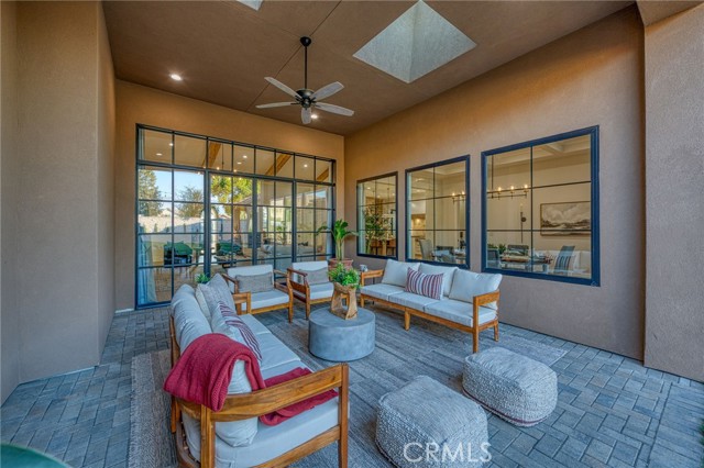 Detail Gallery Image 57 of 74 For 1190 E Turnberry Ave, Fresno,  CA 93730 - 5 Beds | 4/1 Baths