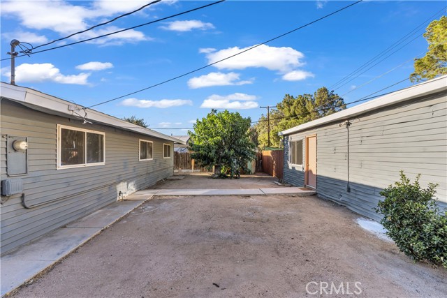 Detail Gallery Image 16 of 16 For 14147 Arrowhead Dr, Victorville,  CA 92395 - 4 Beds | 2 Baths