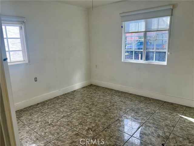 Detail Gallery Image 11 of 16 For 6808 Benson, Huntington Park,  CA 90255 - 2 Beds | 1 Baths