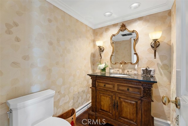 49 Cambria Drive, Corona del Mar CA: https://media.crmls.org/medias/27aaf247-4951-45d3-823b-c492c8a95975.jpg