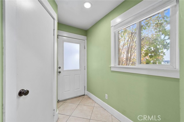Detail Gallery Image 13 of 32 For 316 E Foothill Bld, Glendora,  CA 91741 - 3 Beds | 2 Baths