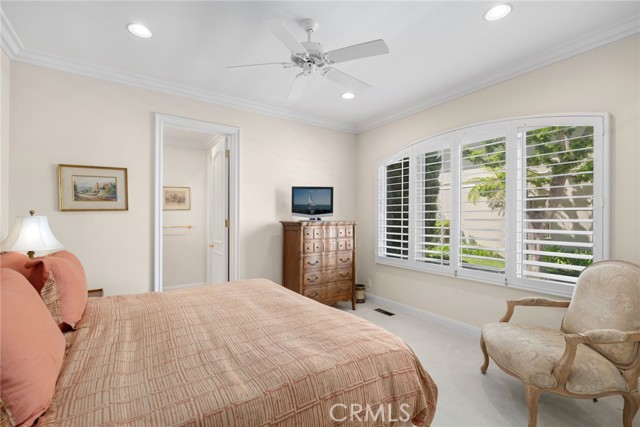 Detail Gallery Image 36 of 48 For 521 via Lido Nord, Newport Beach,  CA 92663 - 5 Beds | 4/2 Baths