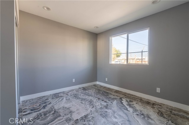 Detail Gallery Image 23 of 27 For 44441 Sierra, Lancaster,  CA 93534 - 2 Beds | 2 Baths