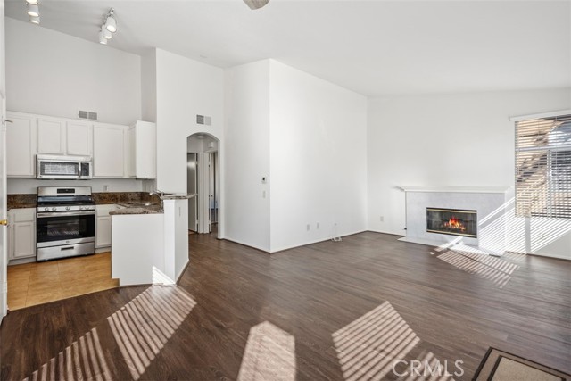 Detail Gallery Image 25 of 52 For 19431 14h Rue De Valore, Lake Forest,  CA 92610 - 2 Beds | 2 Baths