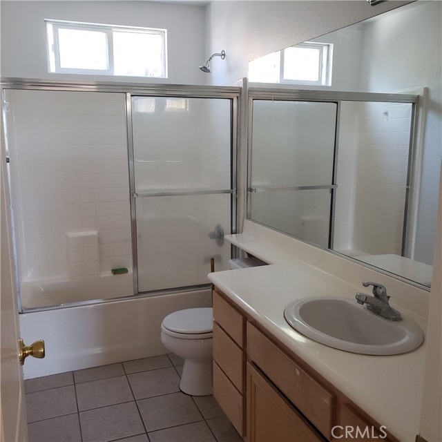 Detail Gallery Image 4 of 9 For 1467 Orange Grove St, Upland,  CA 91786 - 4 Beds | 3 Baths