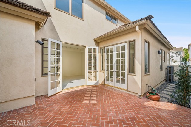 Detail Gallery Image 15 of 19 For 606 Carnation Ave, Corona Del Mar,  CA 92625 - 3 Beds | 2 Baths