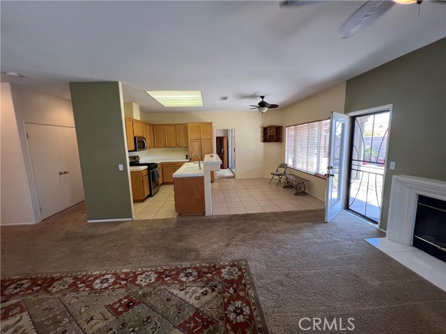 Open concept kitchen to large family room