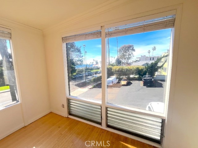 Detail Gallery Image 4 of 35 For 250 Cliff Dr #14,  Laguna Beach,  CA 92651 - 1 Beds | 1 Baths