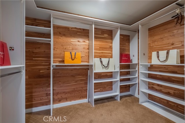 369 Ashbury Lane, Upland CA: https://media.crmls.org/medias/27afaaf9-9073-4439-9e27-5a6a66ddb56c.jpg