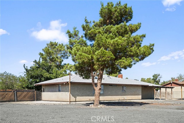 17208 Rawhide Avenue, Lake Los Angeles CA: https://media.crmls.org/medias/27b02b80-2d5e-4fd7-aaa3-574bd8edfa86.jpg