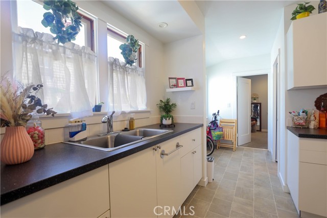 Detail Gallery Image 10 of 23 For 926 928 Newport, Long Beach,  CA 90804 - – Beds | – Baths