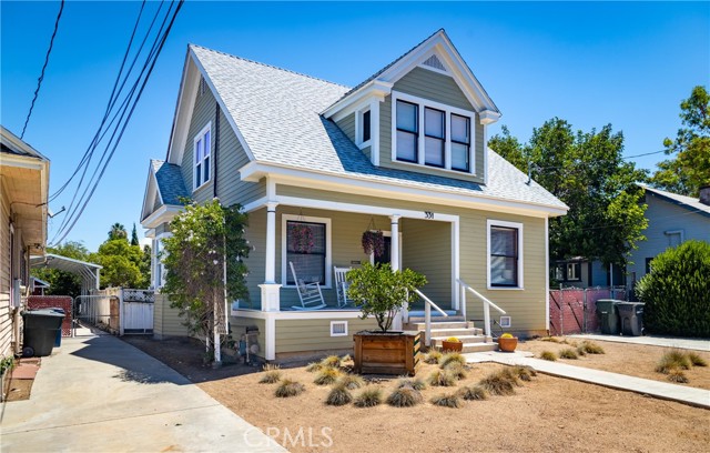 331 Nordina Street, Redlands CA: https://media.crmls.org/medias/27b0aeb0-87ae-44e2-85b1-f1ed0be050cb.jpg