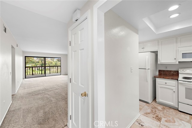31705 W Nine Drive, Laguna Niguel CA: https://media.crmls.org/medias/27b0bfac-125d-4a6e-a92f-df37ea9edd70.jpg