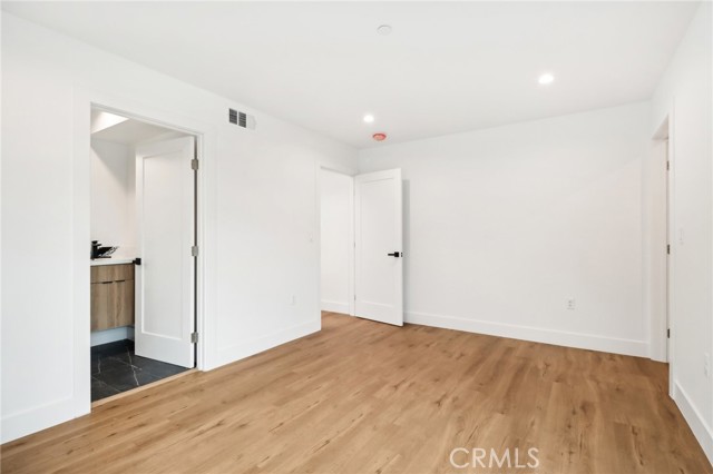 Detail Gallery Image 11 of 16 For 4514 St Elmo Dr, Los Angeles,  CA 90019 - 3 Beds | 2/1 Baths