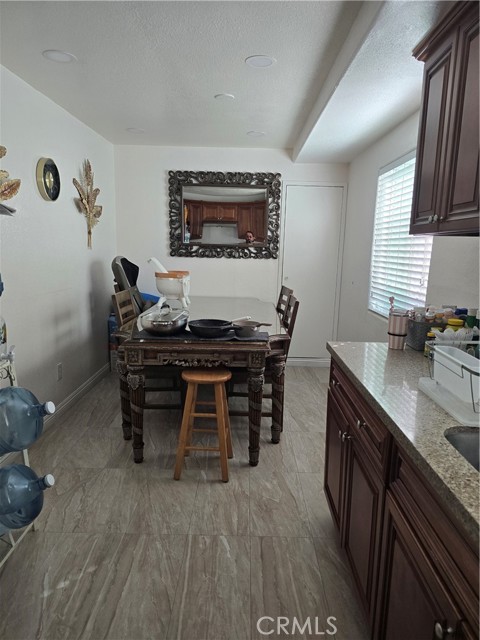 Detail Gallery Image 15 of 21 For 10407 Lou Dillon, Los Angeles,  CA 90002 - 6 Beds | 4 Baths