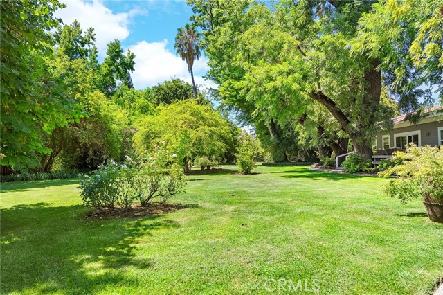 2176 Bidwell Avenue, Chico CA: https://media.crmls.org/medias/27b15ec8-fdab-48c5-98e6-c2fd66658a3d.jpg