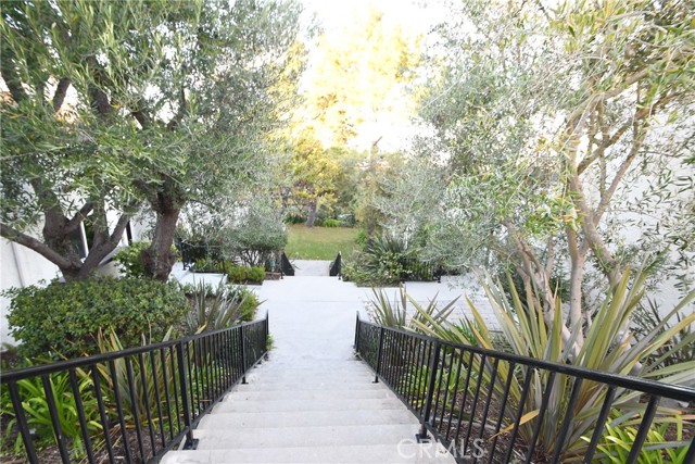 35 Sycamore Lane, Rolling Hills Estates, California 90274, 2 Bedrooms Bedrooms, ,1 BathroomBathrooms,Residential,Sold,Sycamore,PV22230588