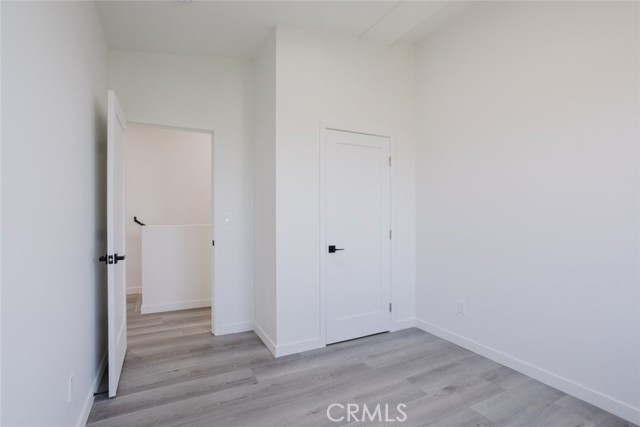 9707 Willis Avenue photo 25
