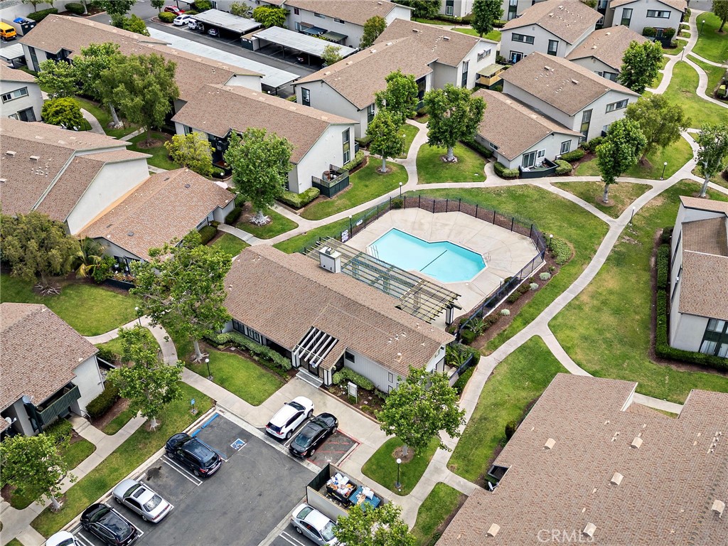 https://media.crmls.org/medias/27b21712-a511-4815-9761-3d27e44ddda7.jpg?preset=X-Large