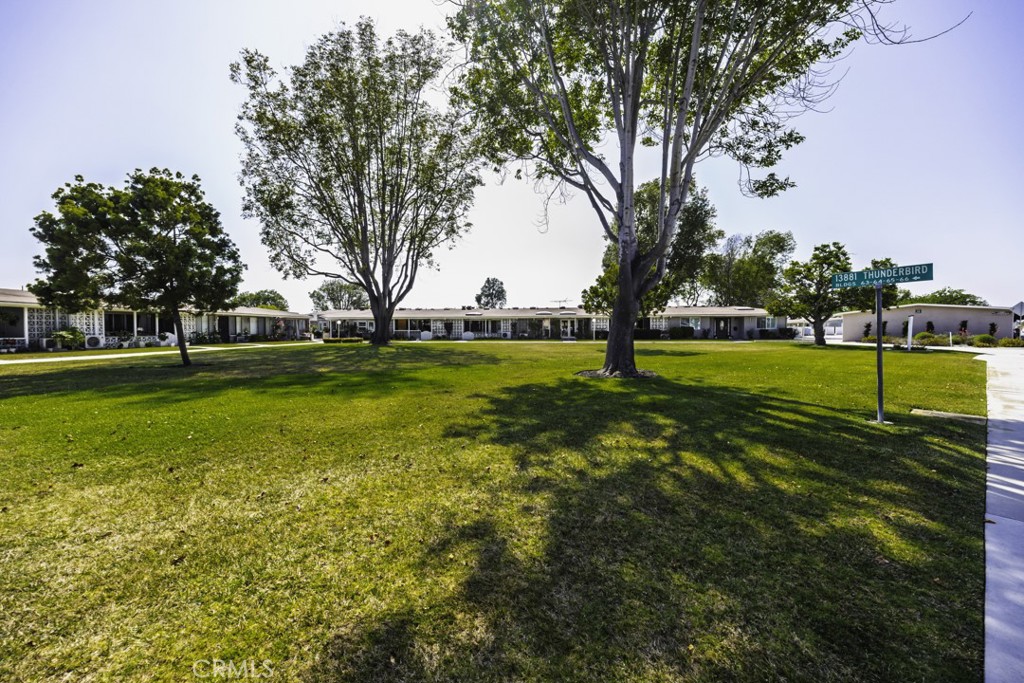 https://media.crmls.org/medias/27b25507-792d-4fb9-bc11-95432f4792cf.jpg?preset=X-Large