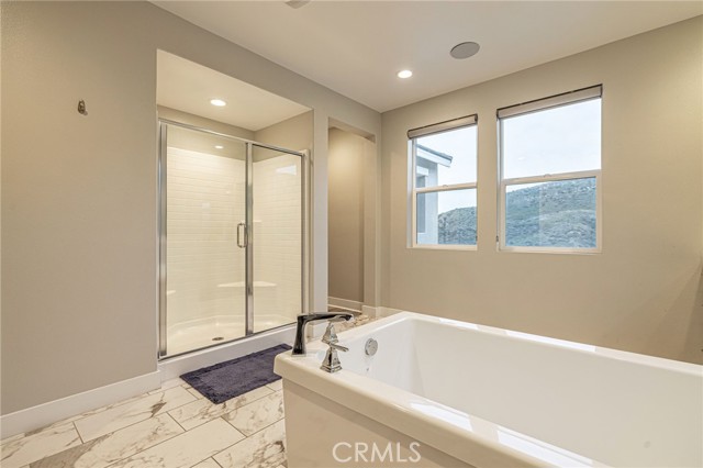 Detail Gallery Image 30 of 67 For 25035 Hidden Willow, Canyon Country,  CA 91387 - 5 Beds | 4 Baths