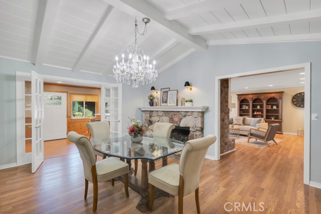 Detail Gallery Image 11 of 57 For 10132 Hadley, Northridge,  CA 91324 - 4 Beds | 3 Baths