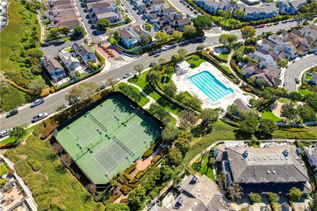 29 Hancock Street, Laguna Niguel CA: https://media.crmls.org/medias/27b2b78f-8b02-4f8d-8ebc-afc5f0e25a0a.jpg