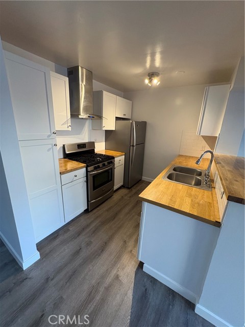 Detail Gallery Image 12 of 14 For 24311 Santa Clara Avenue #4,  Dana Point,  CA 92629 - 2 Beds | 1/1 Baths