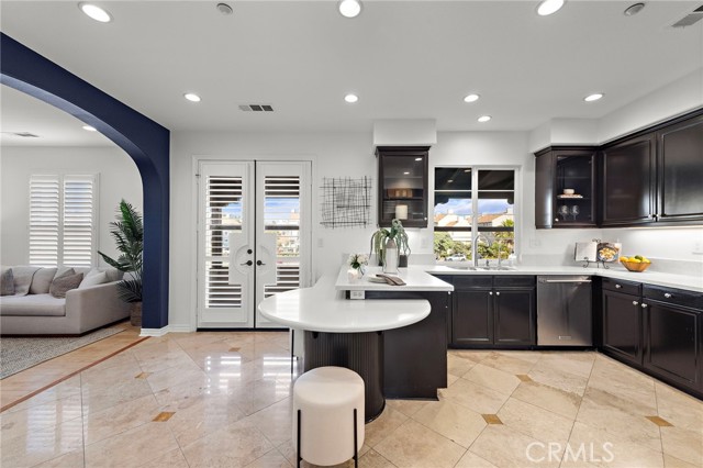 7988 Aldea Circle, Huntington Beach CA: https://media.crmls.org/medias/27b38a5a-c5a5-4399-883b-f007432d944f.jpg
