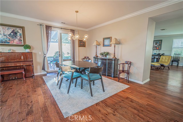 Detail Gallery Image 8 of 65 For 17023 Strawberry Pine Ct, Canyon Country,  CA 91387 - 4 Beds | 4 Baths