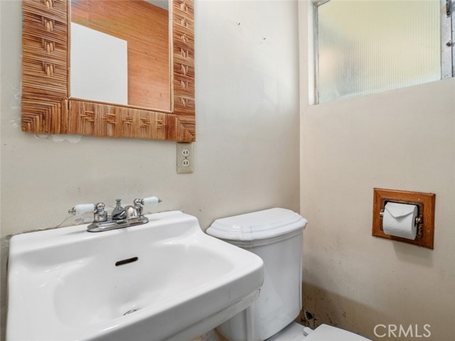 2225 Chelsea Road, Palos Verdes Estates, California 90274, 3 Bedrooms Bedrooms, ,2 BathroomsBathrooms,Residential,Sold,Chelsea,PV23006037