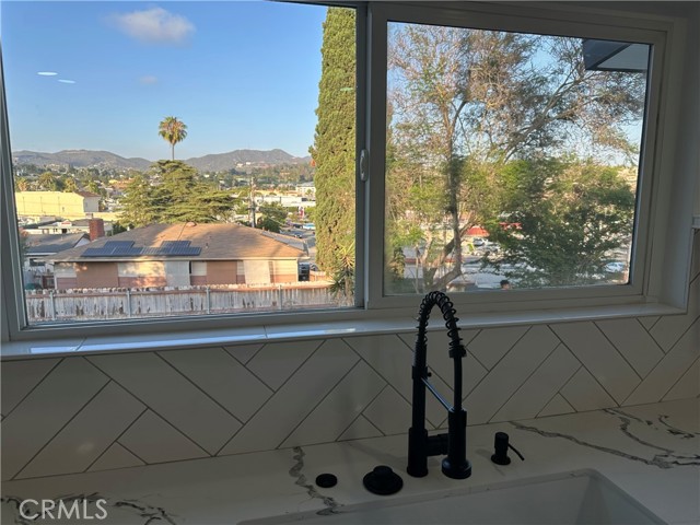 632 Truly, Vista CA: https://media.crmls.org/medias/27b481c8-803f-4469-88ec-b13f920b30c2.jpg